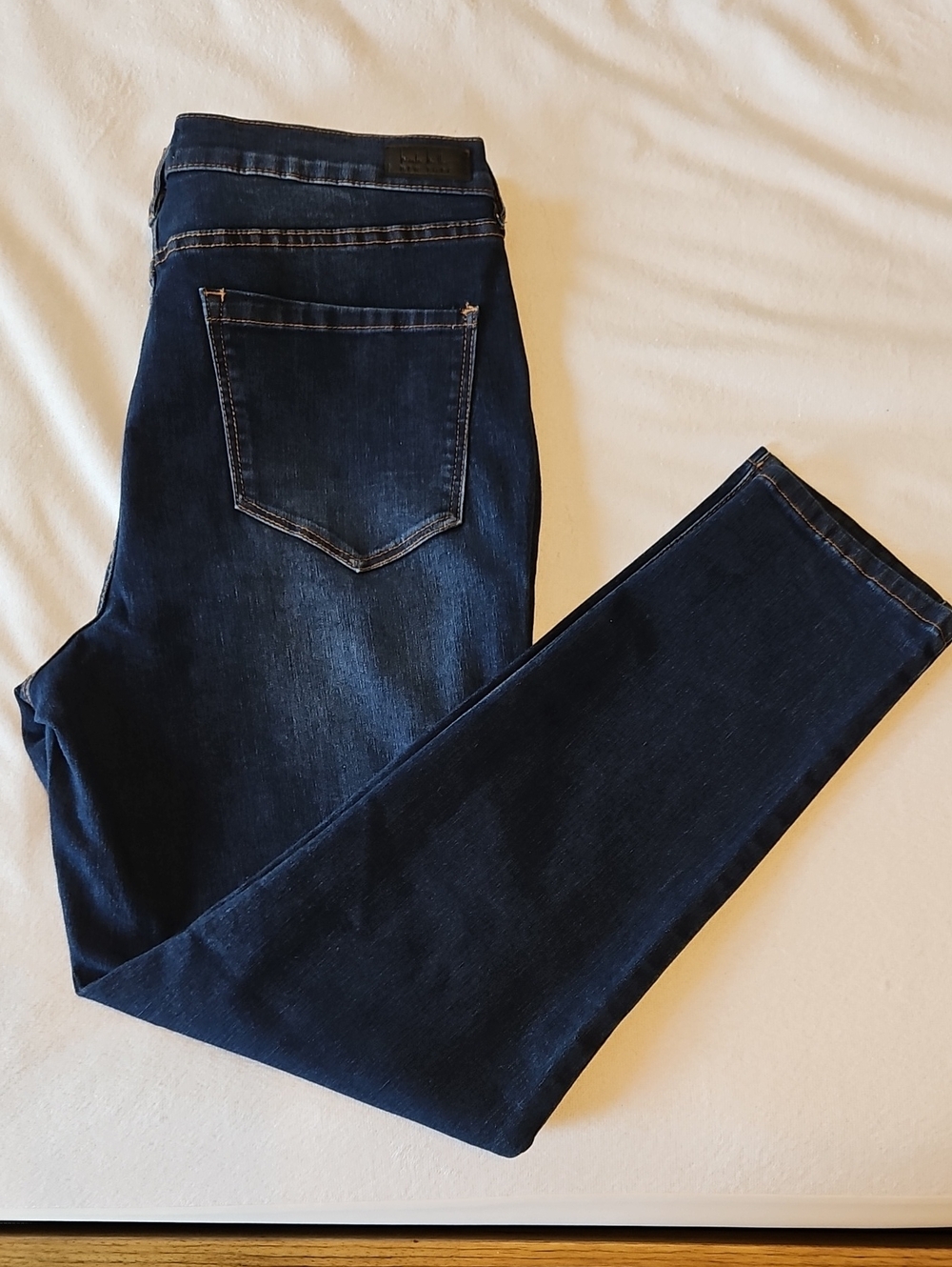 Women's Dark Indigo Skinny Jeans - Classic Stretch Fit